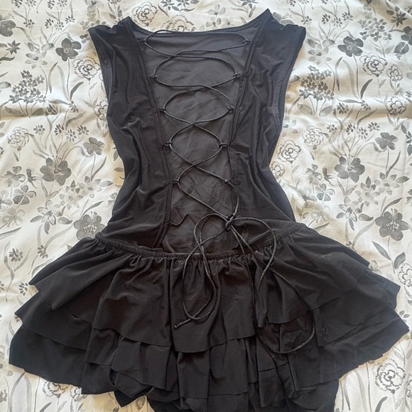 PrettyLittleThing Black Slinky Frill Hem Micro Mini Dress Size 6 - Picture 4 of 12